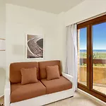 Gale Isla Canela