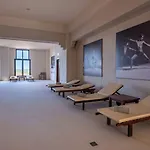 Gale Hotel