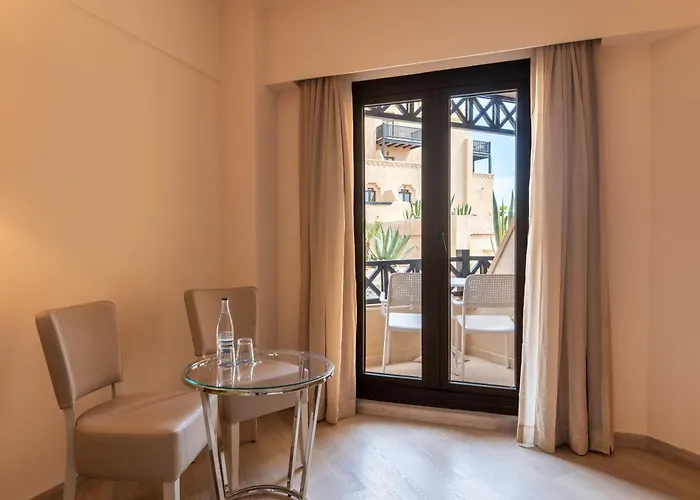 Hotel Gale Isla Canela